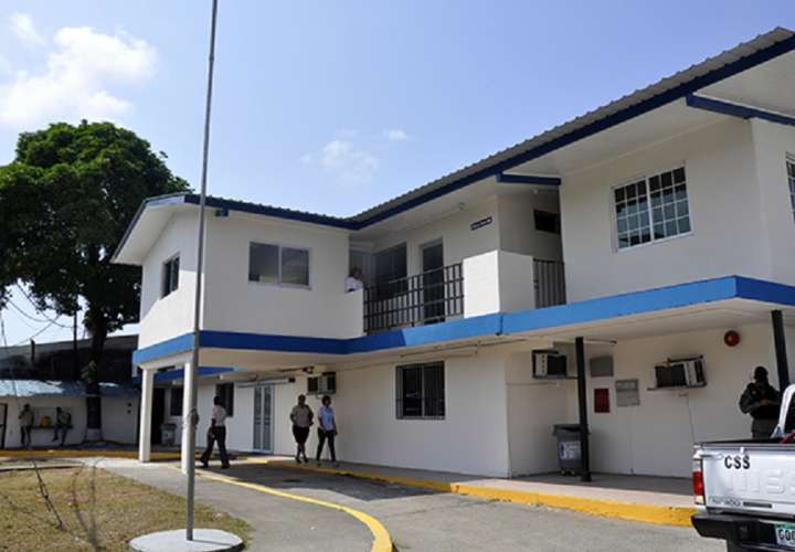 Vista general de las instalaciones de la policlínica de Sabanitas, en Colón a donde llegó la víctima. Foto: Diómedes Sánchez
