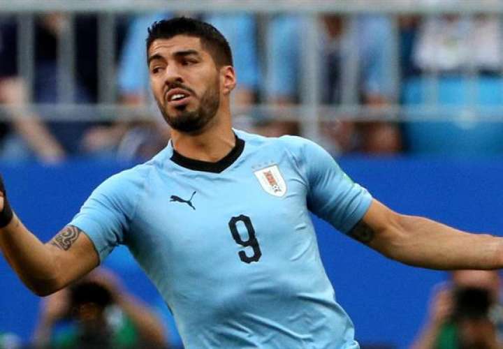 Suárez venía de hacer historia al convertirse en el primer jugador uruguayo en tres mundiales consecutivos. Foto EFE