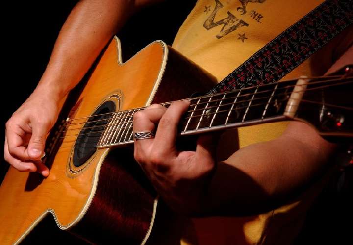 Denuncian que músicos extranjeros desplazan a panameños