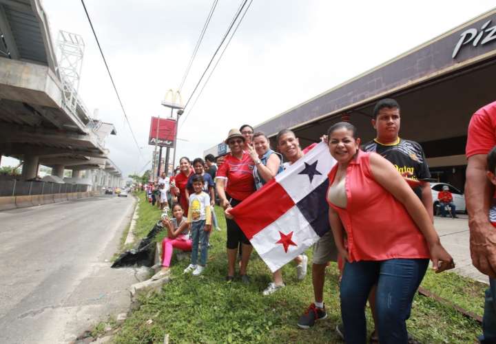 Una caravana llena de orgullo y amor para la selección de Panamá