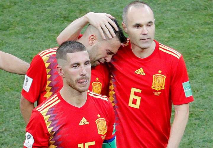 La selección de España no pudo clasificar a los cuartos de final. Foto:EFE