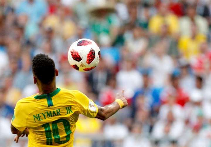 Neymar firmó su gol número 57 con la selección brasileña. Foto EFE