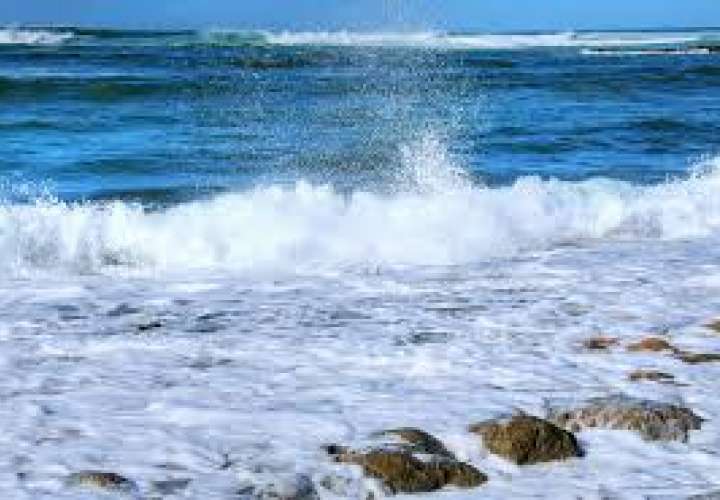 Emiten aviso de prevención por fuerte oleaje en el Caribe