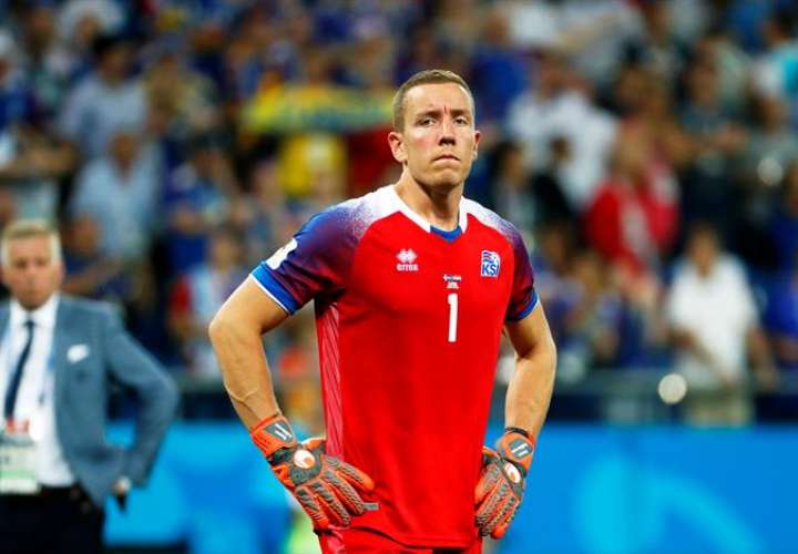 El portero islandés Hannes Halldorsson después del partido de fútbol preliminar del Grupo D de la Copa Mundial. Foto EFE
