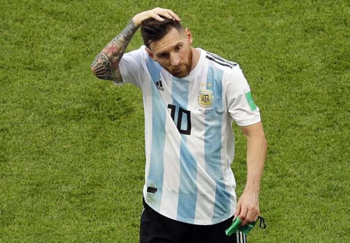 Lionel Messi tras la eliminación de Argentina en la Copa del Mundo. Foto: EFE