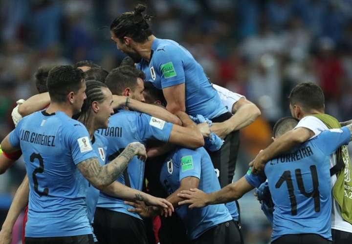 La selección de Uruguay eliminó en octavos de final a Portugal . Foto EFE