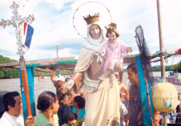 La Virgen del Carmen: madre y salvadora