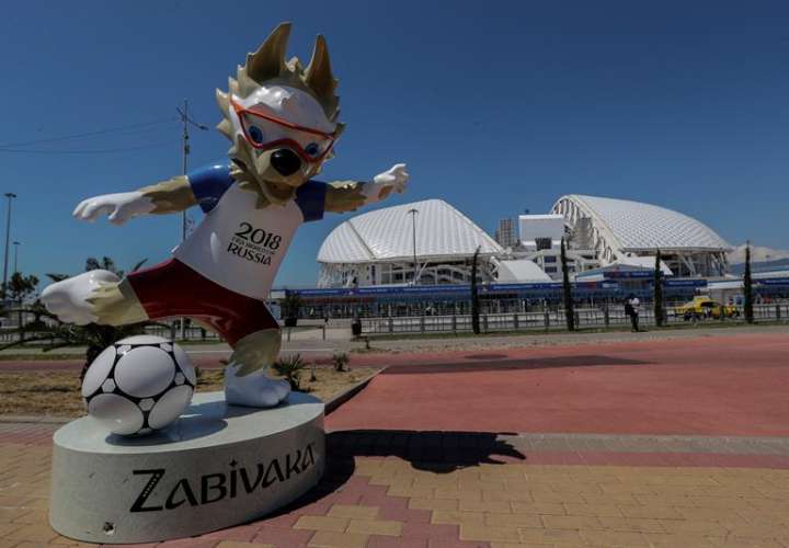 Roban en Rusia una estatua de la mascota del Mundial de casi dos metros
