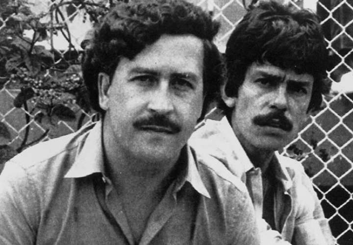 Pablo Escobar y Jorge Roca Suárez en Medellín, Colombia, 1983 AP
