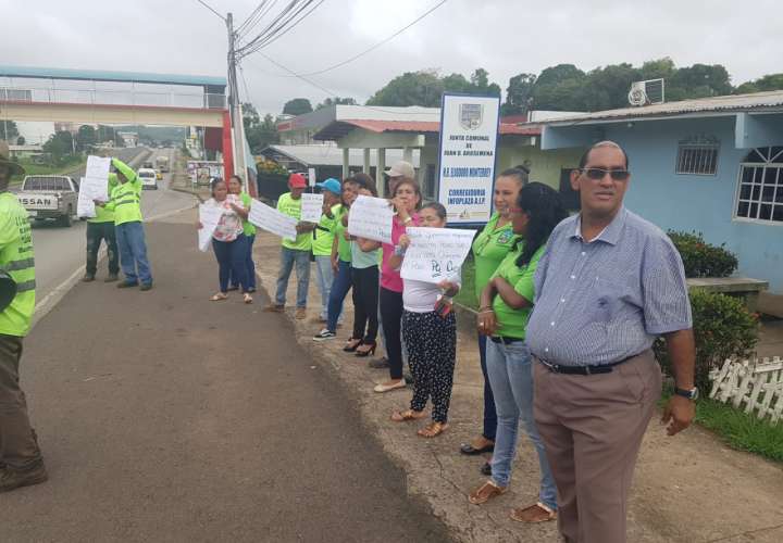 Trabajadores de juntas comunales protestan por pago de salarios