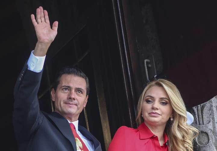 Peña Nieto encabeza su último desfile