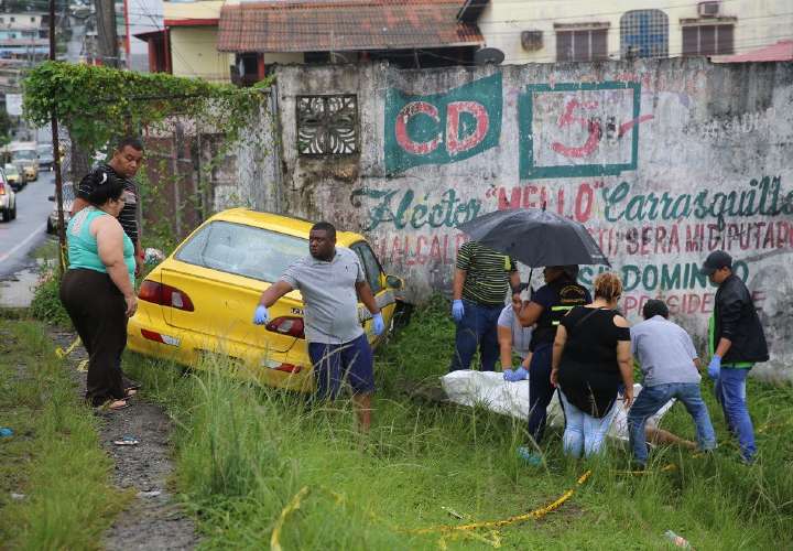 Muere taxista en choque en San Miguelito
