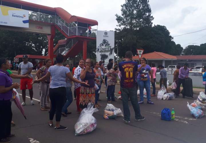 Reos de la cárcel de Veraguas protestan, exigen buena comida