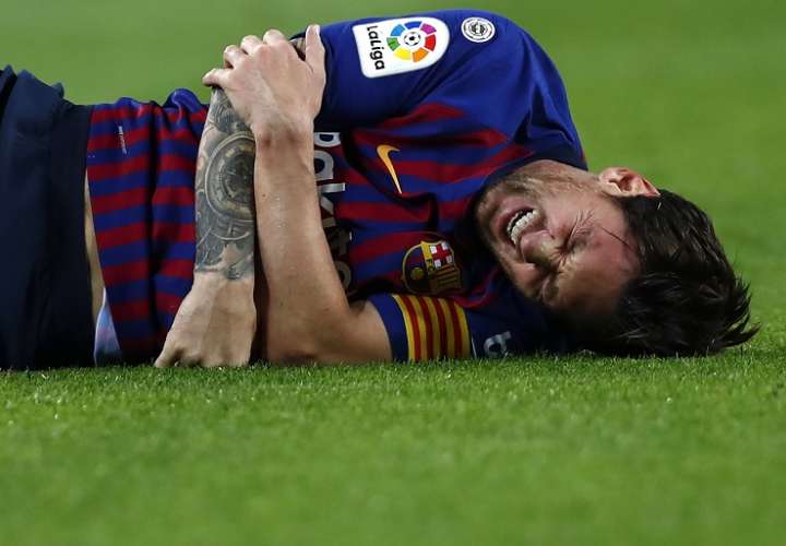 Messi se fractura en el radio del brazo derecho  y será baja tres semanas