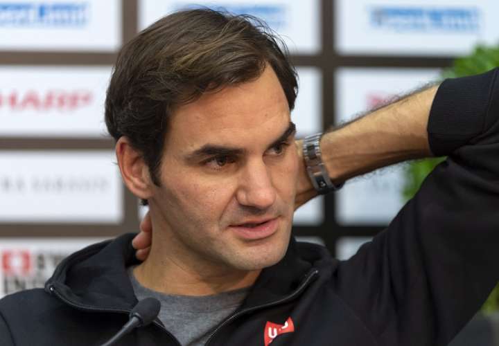 El tenista suizo Roger Federer durante una conferencia de prensa. / AP