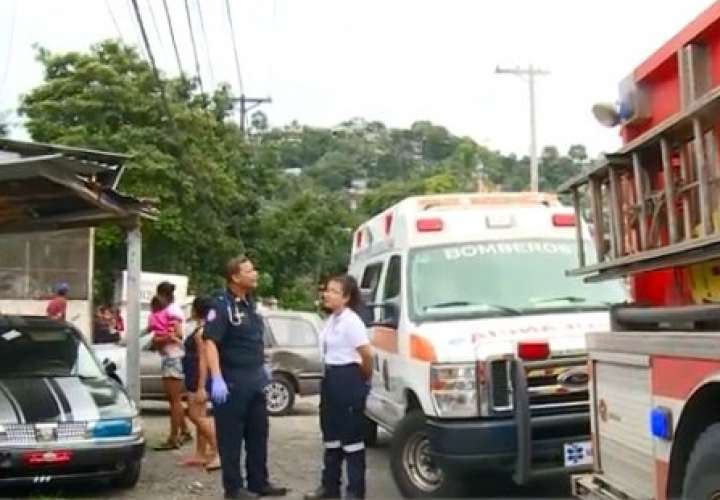 Tres locales afectados por incendio en San Isidro