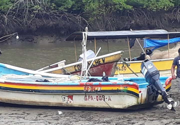 Lancha desaparece del puerto de Guararé