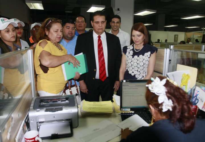 Más firmas para apoyar candidatura de Martinelli a la Alcaldía de Panamá
