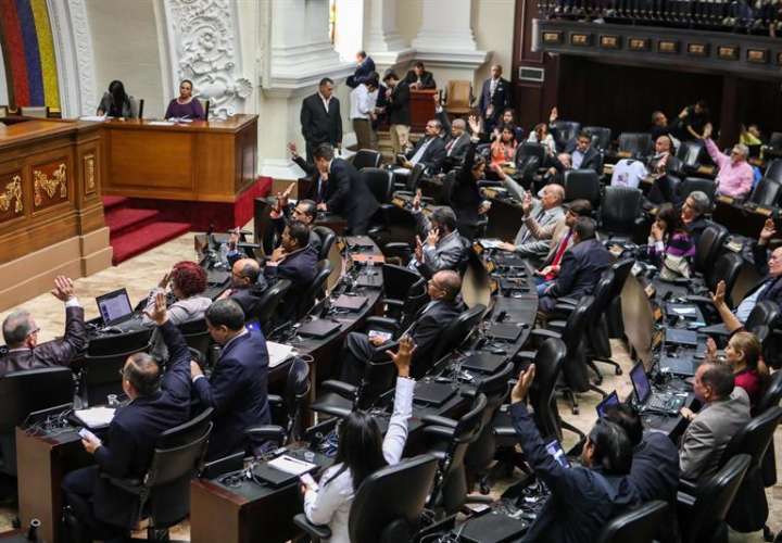 Vista general durante una sesión de la Asamblea Nacional (AN) en Caracas (Venezuela). EFE/Archivo
