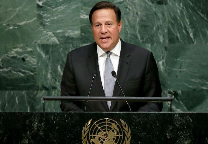 Varela promete convertir en leyes los compromisos de la VIII Cumbre Américas