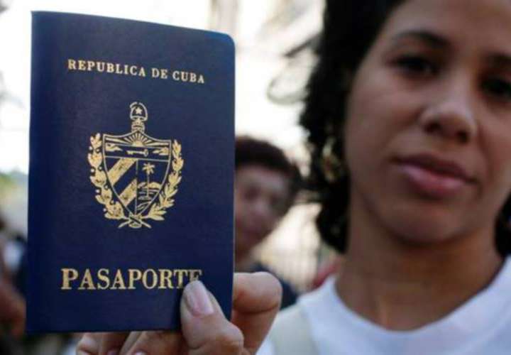 Alertan sobre fraudes con tarjetas a cubanos
