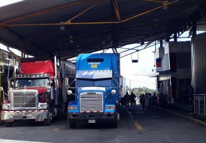 camioneros en Chiriquí. Foto/José Vasquéz