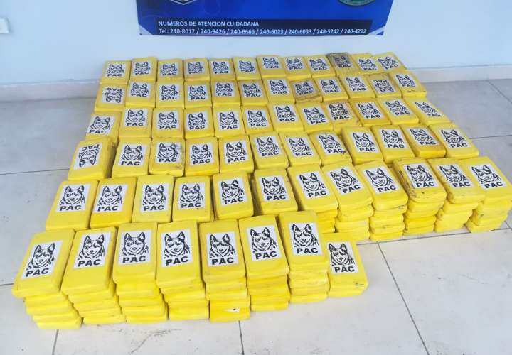 Hallan 337 paquetes de droga en embarcación 'Turquesa'