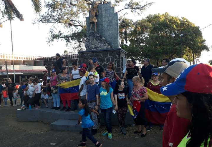 Manifestación de venezolanos en Chiriquí en apoyo del nuevo presidente interino 