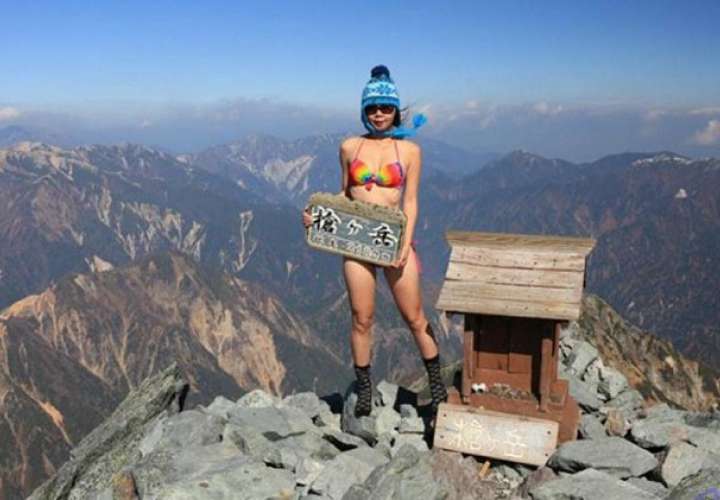  Wu era una famosa modelo que le gustaba escalar montañas. Foto: Instagram 