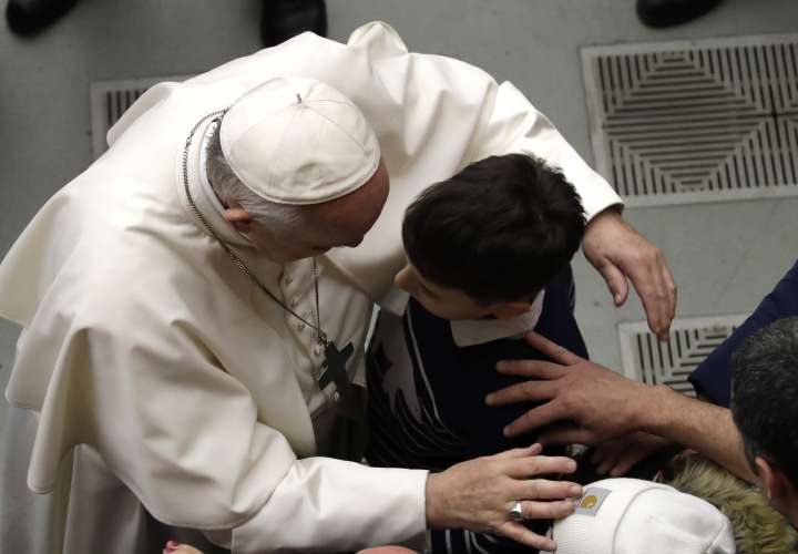 Papa Francisco dirigirá reunión sobre abusos a menores