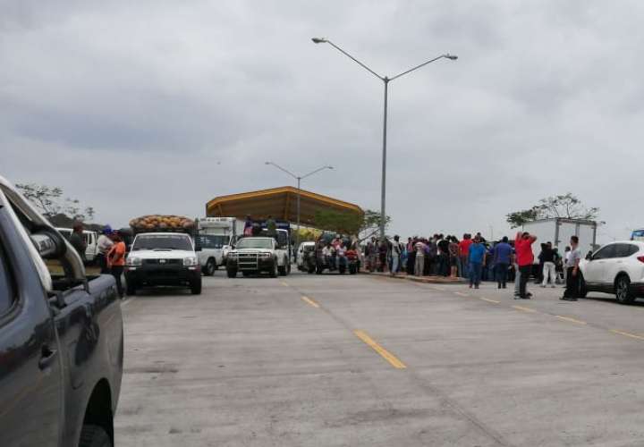 Productores protestan, quieren venderle directo al consumidor en Merca Panamá