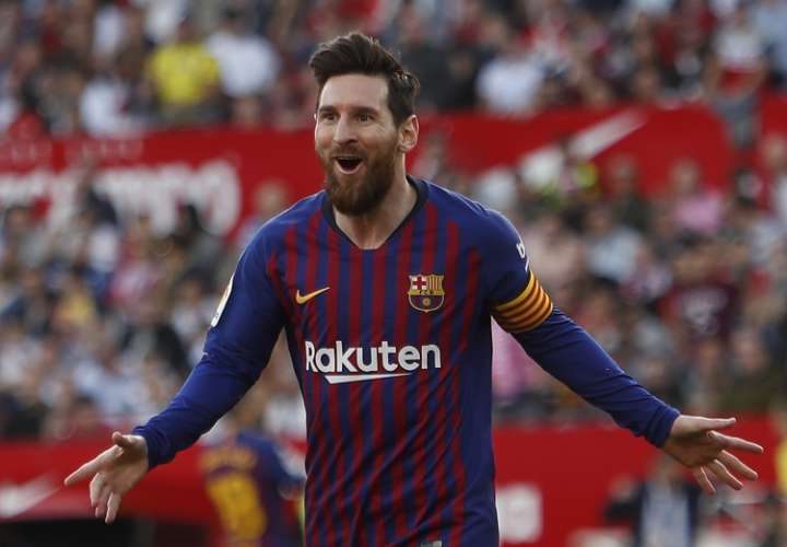 Lionel Messi celebra su anotación al Sevilla. Foto: EFE