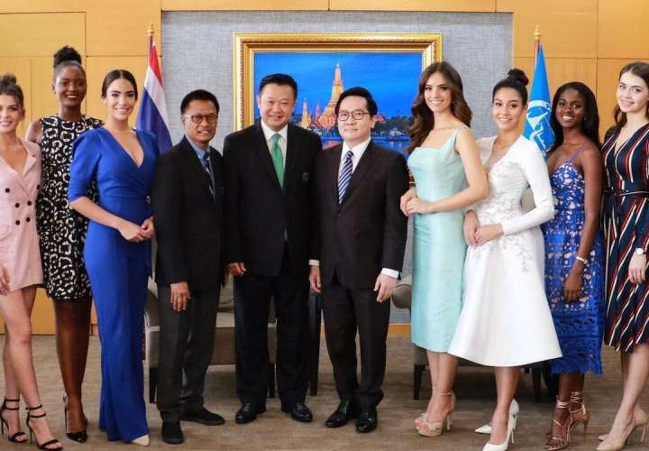 Solaris Barba sigue con los compromisos del Miss Mundo en Tailandia 