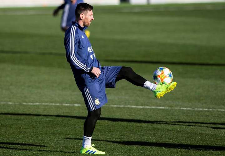 Tomás Rincón: ‘Messi es el mejor de la historia’