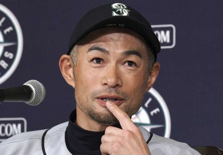 Ichiro se fue y dejó su récord de ‘hits’ en 4,367