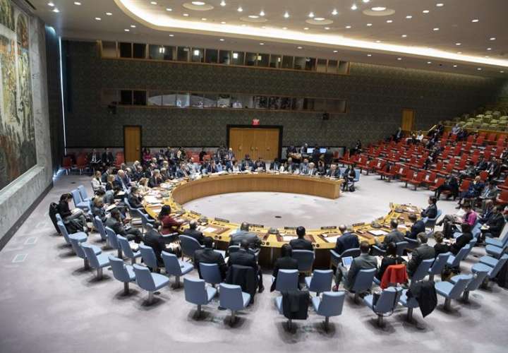 Fotografía cedida por la ONU donde aparece el pleno del Consejo de Seguridad durante una reunión en la sede del organismo en Nueva York (EE.UU.). EFE