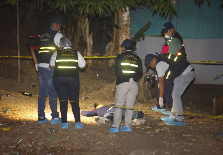Hombre murió de varias puñaladas en Villa Cárdenas. Foto/ Alexander Santamaria