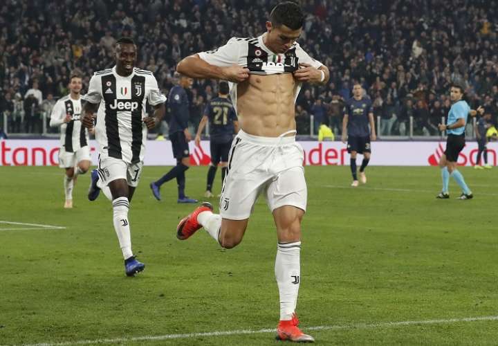 El portugués Cristiano Ronaldo celebra uno de sus goles. Foto: AP