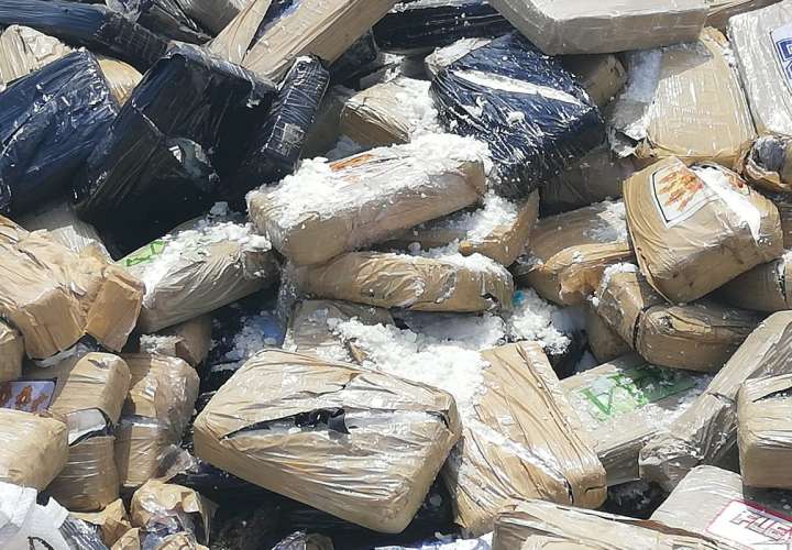 Queman 8.8 toneladas de droga en La Chorrera