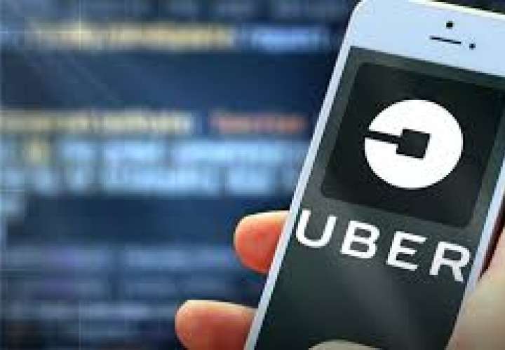 Prorrogan por 6 meses más decreto que permite pago en efectivo a Uber 