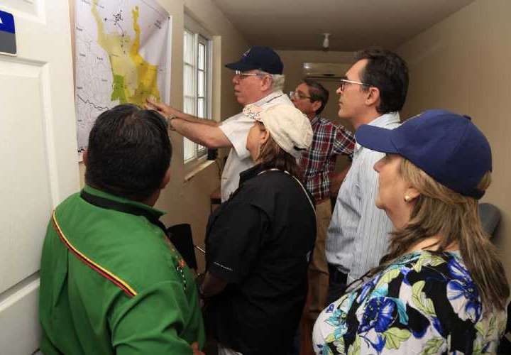 Embajadores conocen Juzgado Comarcal