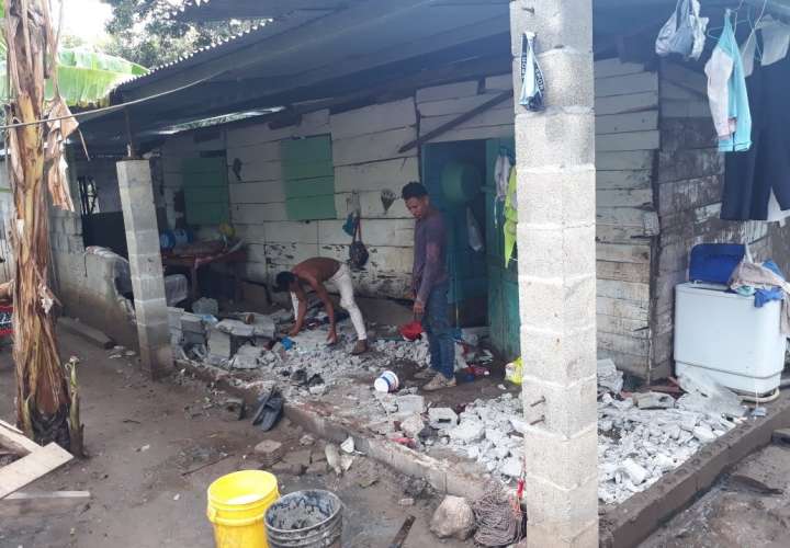 Familias afectadas por el sismo son reubicadas en un hotel en Barú