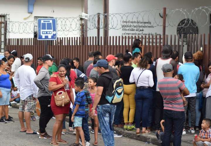 Cubanos solicitan refugio en México