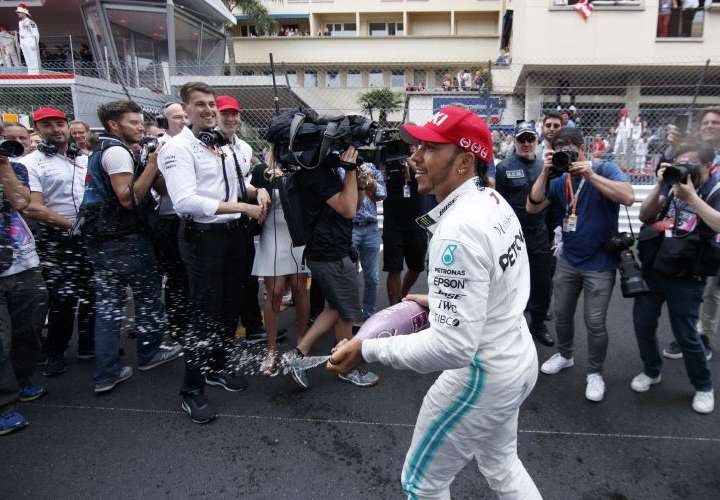 Hamilton sufrió, pero reinó en Mónaco