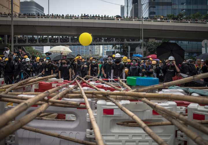 Hong Kong vive un nuevo fin de semana de protestas bajo máxima tensión