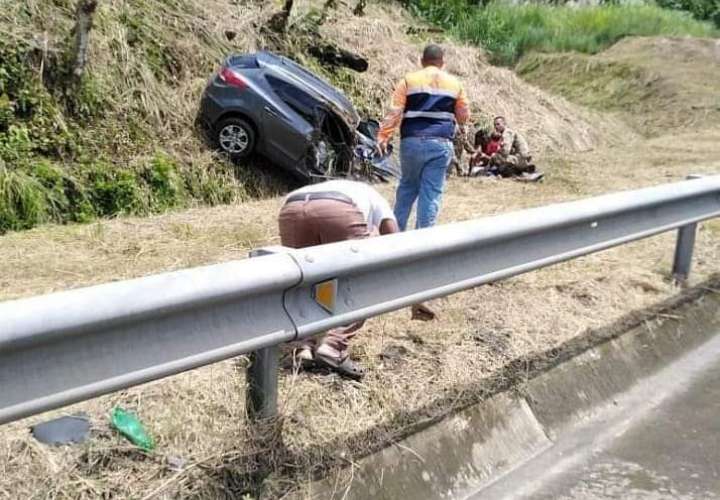 Accidente en la autopista Panamá-Colón deja 4 heridos