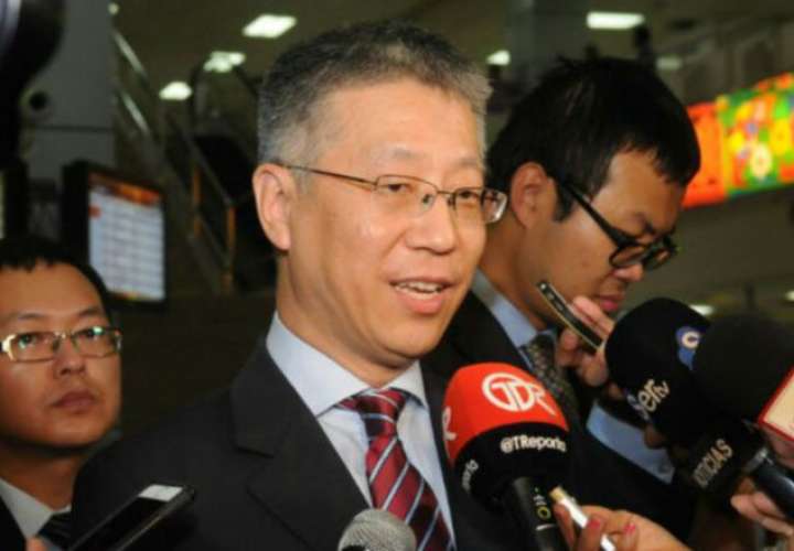 Embajador de China denuncia "presiones" sobre Panamá para enfriar sus relaciones