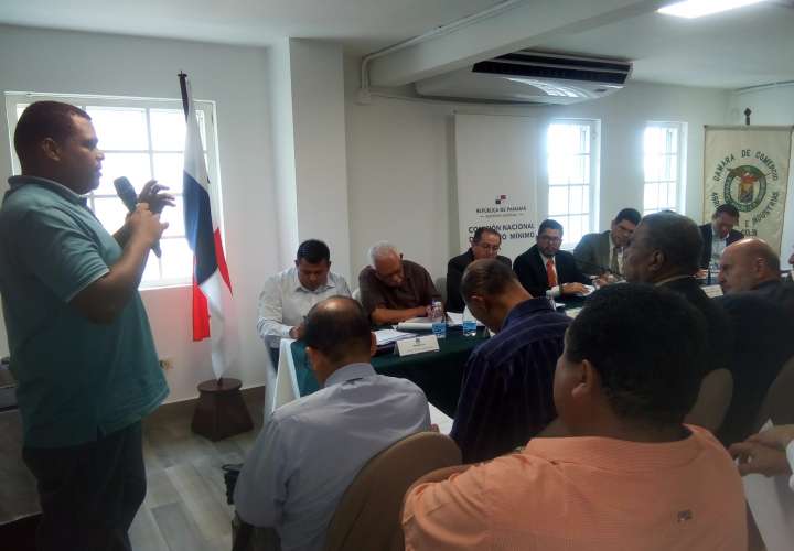 Comisión Nacional de Salario Mínimo realiza consultas en Colón