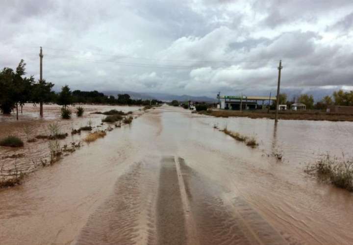 Diputación de Albacete de las inundaciones en la localidad albaceteña de Caudete, en Castilla-La Mancha, este jueves, tras el paso de la Gota Fría por la región. EFE