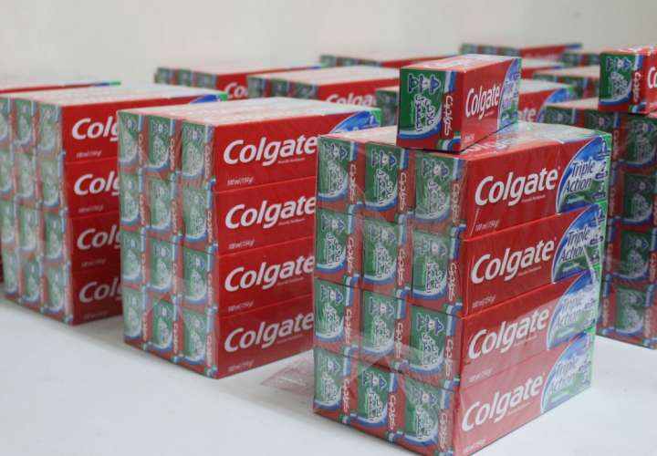Colgate pide a la población no utilizar pasta de diente debidamente identificada